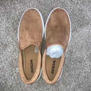 SODA slip on shoes